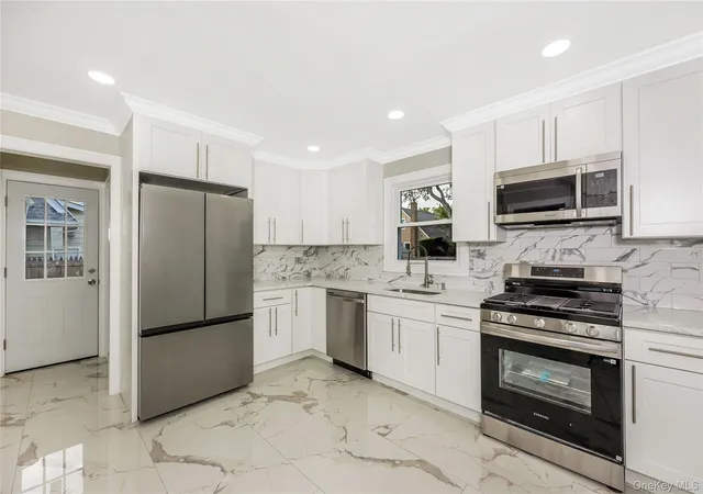 Photo 4 of Single family home for sale at 35 Park Blvd, Hempstead, NY 11565 | MLS# 1051271 | Listing updated on 2026-09-17