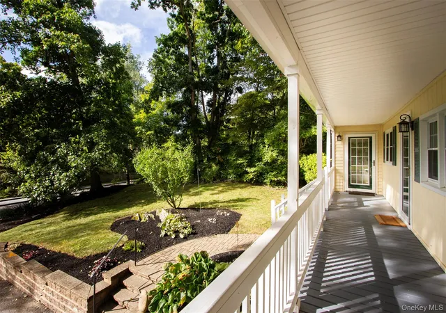 Photo 2 of Single family home for sale at 9 Horns Park Rd, Hyde Park, NY 12538 | MLS# 1051277 | Listing updated on 2026-09-28