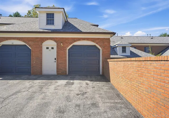 Photo 2 of Sale Pending at 62 High Point Cir #62, Newburgh (town), NY 12550 | MLS# 1051289 | Listing updated on 2026-10-08