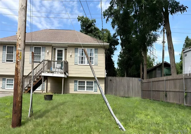 Photo 3 of Single family home for sale at 77 Prince Rd, Brookhaven, NY 11778 | MLS# 1051303 | Listing updated on 2026-09-21