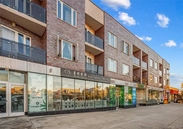 Condo for sale at 136-20 Booth Memorial Ave #3K, New York, NY 11355 | MLS# 1051304