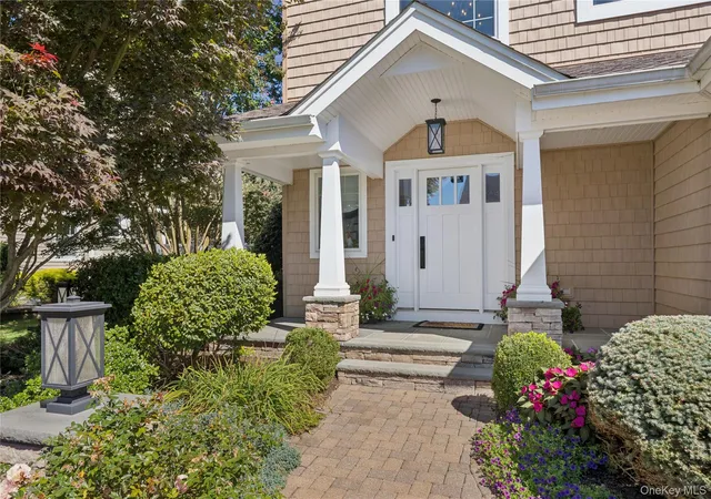 Photo 1 of Single family home for sale at 14 Esmond Ave, Huntington, NY 11747 | MLS# 1051306 | Listing updated on 2026-10-01