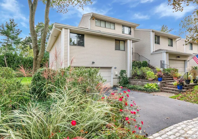 Photo 2 of Condo for sale at 60 Chestnut Ln, Oyster Bay, NY 11797 | MLS# 1051323 | Listing updated on 2026-10-04