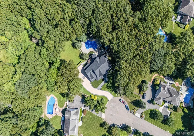 Photo 50 of Single family home for sale at 3 Dionne Ct, Huntington, NY 11768 | MLS# 1051328 | Listing updated on 2026-09-27