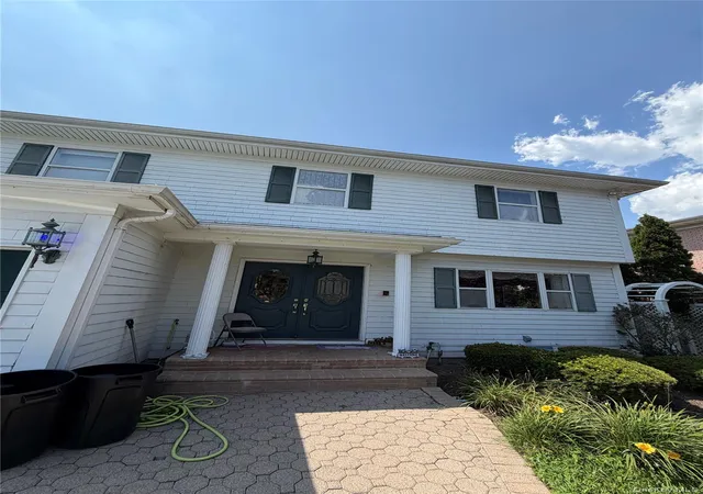 Single family home for sale at 6 Melton Dr W, Hempstead, NY 11570 | MLS# 1051335