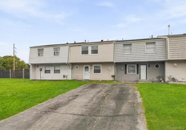 Photo 1 of Single family home for sale at 40 Silo Ln, Wallkill, NY 10940 | MLS# 1051393 | Listing updated on 2026-09-19