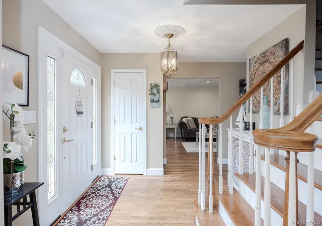 Photo 2 of Single family home for sale at 53 Upper Sheep Pasture Rd, Brookhaven, NY 11733 | MLS# 1051404 | Listing updated on 2026-09-29