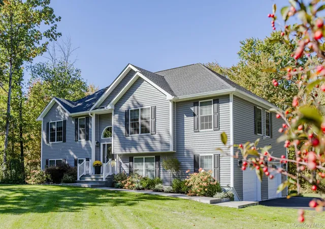 Photo 1 of Single family home for sale at 327 Commons Rd, Clermont, NY 12526 | MLS# 1051421 | Listing updated on 2026-10-08