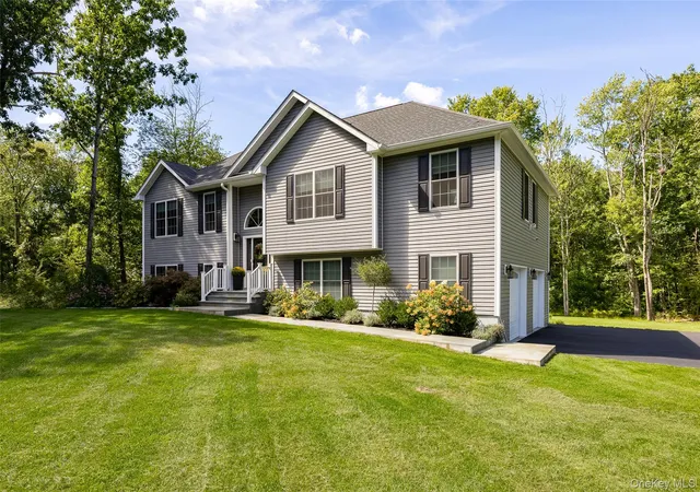 Photo 2 of Single family home for sale at 327 Commons Rd, Clermont, NY 12526 | MLS# 1051421 | Listing updated on 2026-09-23