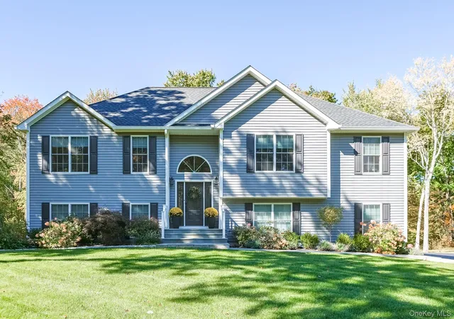 Photo 3 of Single family home for sale at 327 Commons Rd, Clermont, NY 12526 | MLS# 1051421 | Listing updated on 2026-10-08