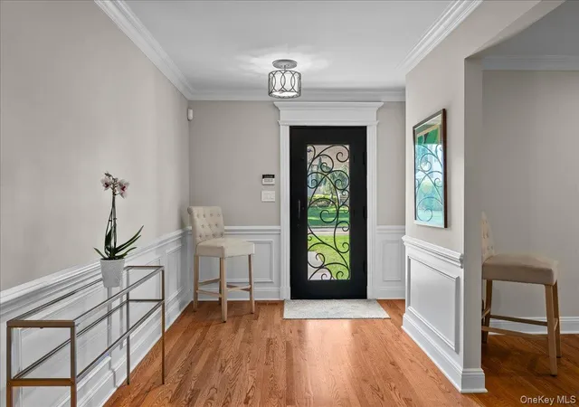 Photo 3 of Sale Pending at 299 Stratton Rd, New Rochelle, NY 10804 | MLS# 1051455 | Listing updated on 2026-10-09