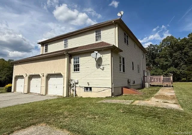 Photo 3 of Single family home for sale at 48 High Meadow Rd, Hamptonburgh, NY 10916 | MLS# 1051475 | Listing updated on 2026-09-17
