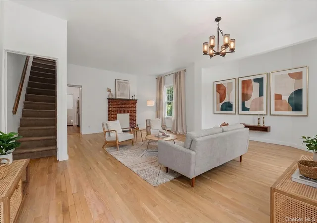Photo 2 of Single family home for sale at 9 Desmond Ave, Yonkers, NY 10708 | MLS# 1051476 | Listing updated on 2026-09-27