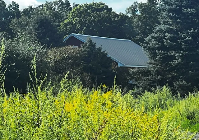 Photo 2 of Single family home for sale at 907 Scotchtown Collabar Rd, Middletown, NY 10941 | MLS# 1051489 | Listing updated on 2026-10-02