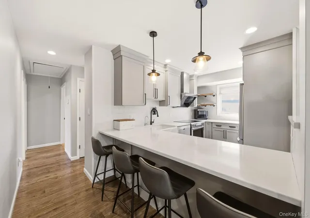 Photo 3 of Sale Pending at 90 Conklin St, Oyster Bay, NY 11735 | MLS# 1051492 | Listing updated on 2026-09-29