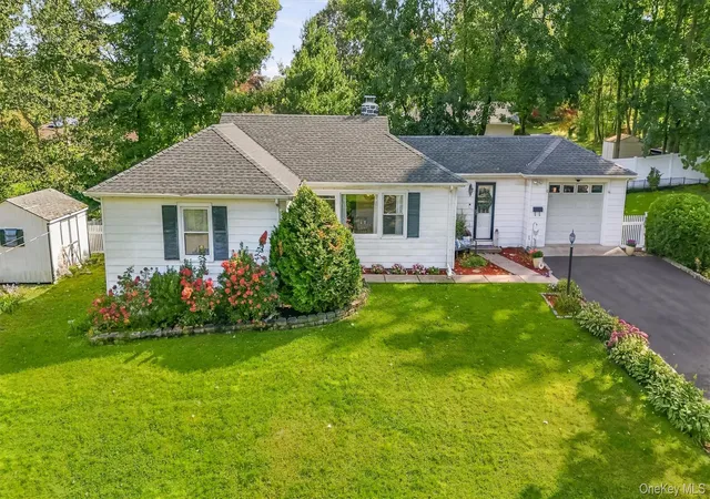 Photo 3 of Single family home for sale at 9 Whittier Ave, Cortlandt, NY 10567 | MLS# 1051498 | Listing updated on 2026-10-07