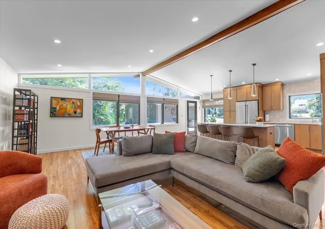 Photo 2 of Single family home for sale at 8 Meadow Ln, Huntington, NY 11743 | MLS# 1051505 | Listing updated on 2026-09-23
