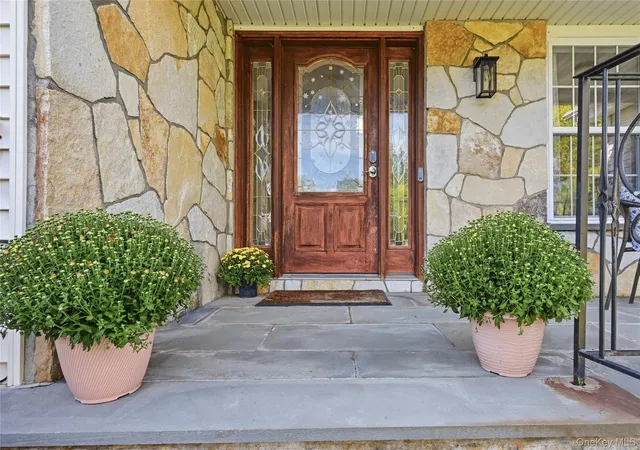 Photo 3 of Single family home for sale at 20 Jill Ct, Patterson, NY 12563 | MLS# 1051517 | Listing updated on 2026-09-17