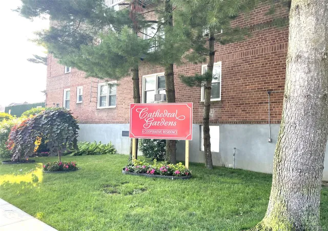 Listing Photo 4 - Condo for sale in building located at 22 Mulford Pl, Hempstead, NY 11550 - Unit #5C