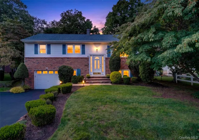 Photo 1 of Single family home for sale at 32 Sengstacken, Stony Point, NY 10980 | MLS# 1051528 | Listing updated on 2026-09-27