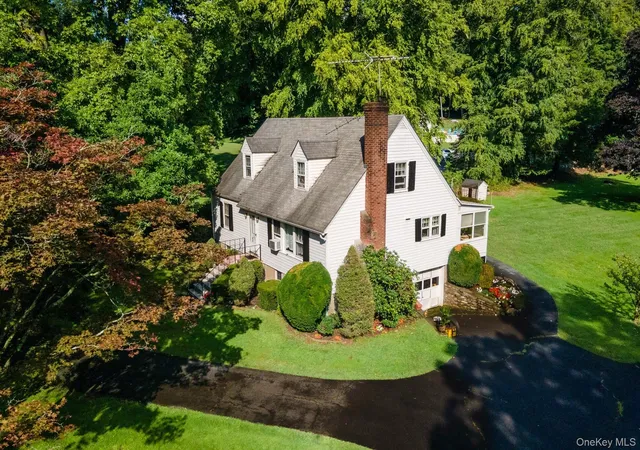 Photo 3 of Single family home for sale at 862 Drewville Rd, Southeast, NY 10509 | MLS# 1051542 | Listing updated on 2026-09-17