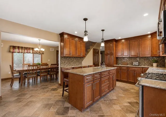 Photo 3 of Single family home for sale at 158-31 86th Street, New York, NY 11414 | MLS# 1051557 | Listing updated on 2026-09-30