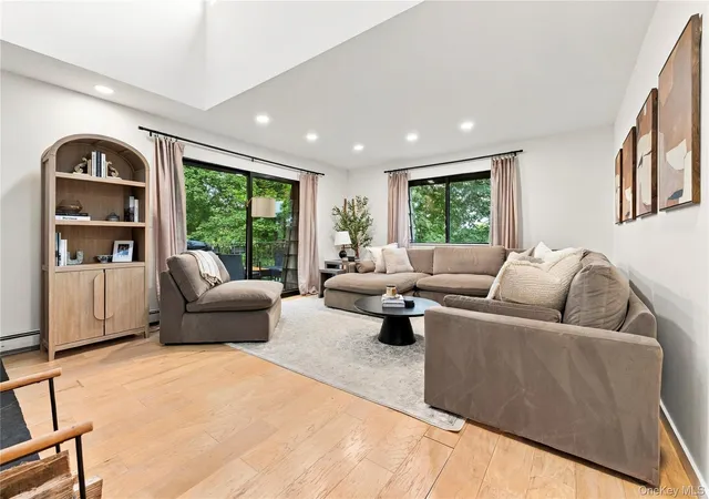 Photo 3 of Condo for sale at 10 Briarcliff Dr S #5, Ossining, NY 10562 | MLS# 1051559 | Listing updated on 2026-10-08