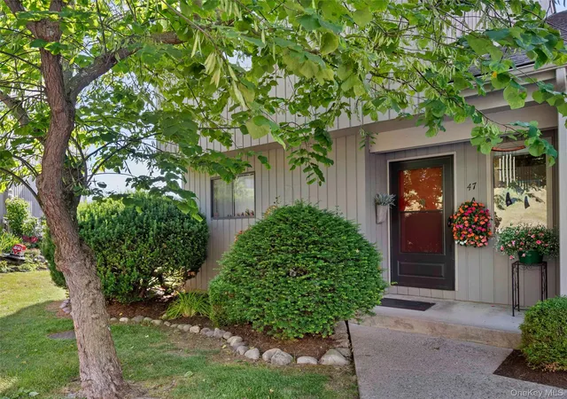 Photo 3 of Single family home for sale at 47 Rondout Harbor, Esopus, NY 12466 | MLS# 1051574 | Listing updated on 2026-09-24