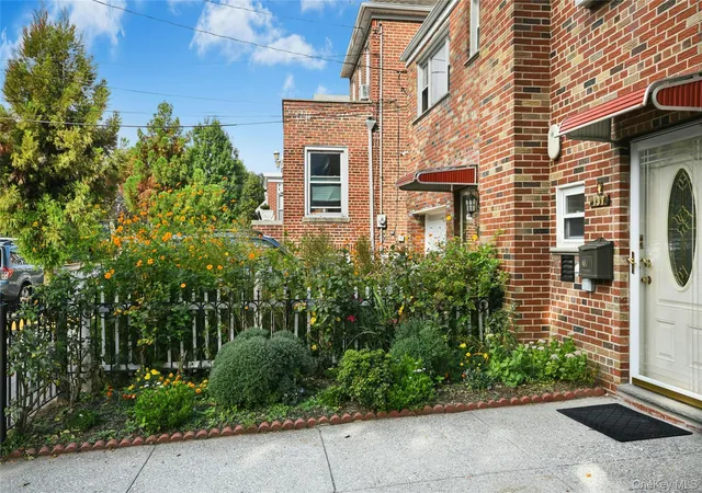 Photo 2 of Multi family home for sale at 137 E 235th Street, New York, NY 10470 | MLS# 1051576 | Listing updated on 2026-09-17