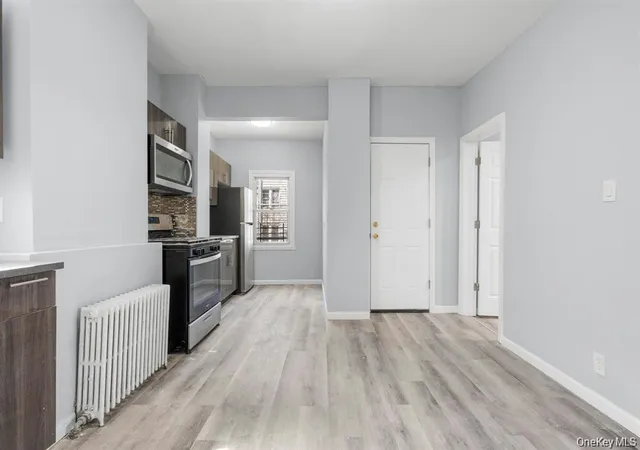Photo 3 of House for sale at 155 Voss Ave, Yonkers, NY 10703 | MLS# 1051593 | Listing updated on 2026-09-17