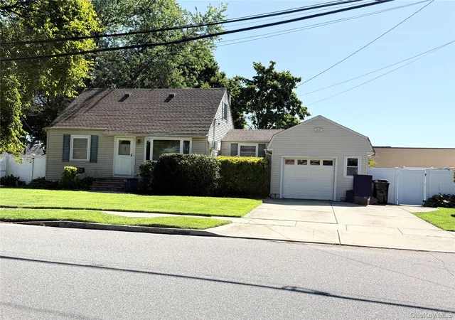 Single family home for sale at 1 Higbie Dr, Islip, NY 11795 | MLS# 1051595