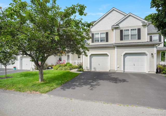 Photo 2 of Condo for sale at 21 Osborne Glen, Beekman, NY 12570 | MLS# 1051609 | Listing updated on 2026-10-03