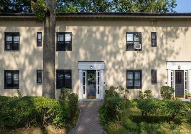 Photo 2 of Condo for sale at 3 Whitehall Rd #21, Eastchester, NY 10709 | MLS# 1051614 | Listing updated on 2026-10-04