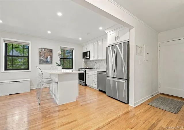 Listing Photo 4 - Condo for sale in building located at 3 Whitehall Rd, Eastchester, NY 10709 - Unit #21