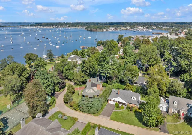 Photo 2 of Sale Pending at 3 South Ct, North Hempstead, NY 11050 | MLS# 1051621 | Listing updated on 2026-10-07