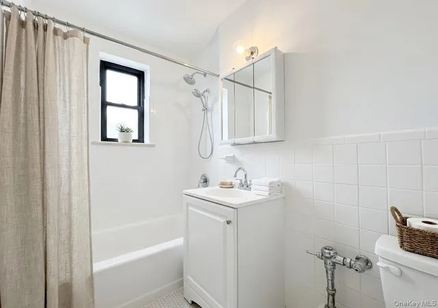 Photo 3 of House for sale at 4410 Macnish St #1G, New York, NY 11373 | MLS# 1051622 | Listing updated on 2026-09-17