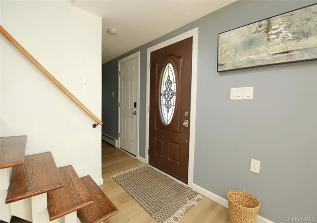 Photo 3 of Single family home for sale at 39 Split Cedar Dr, Islip, NY 11749 | MLS# 1051641 | Listing updated on 2026-10-01