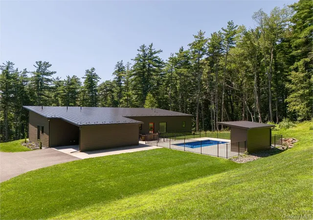 Photo 1 of Single family home for sale at 501 Birch St, Copake, NY 12521 | MLS# 1051645 | Listing updated on 2026-10-06
