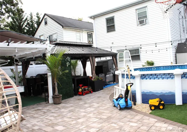 Photo 3 of Single family home for sale at 20020 104th Avenue, New York, NY 11412 | MLS# 1051659 | Listing updated on 2026-09-17