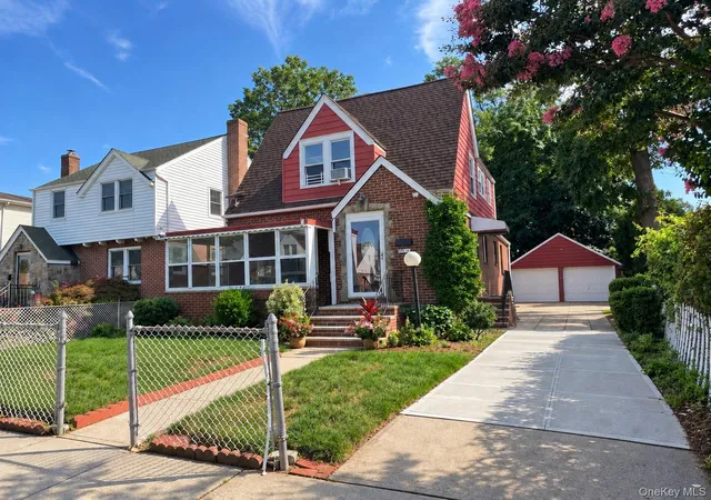 Photo 1 of Multi family home for sale at 17514 138th Avenue, New York, NY 11434 | MLS# 1051662 | Listing updated on 2026-09-17