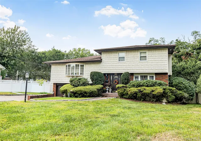 Photo 2 of Single family home for sale at 43 Nimitz Pl, Yonkers, NY 10710 | MLS# 1051677 | Listing updated on 2026-10-05