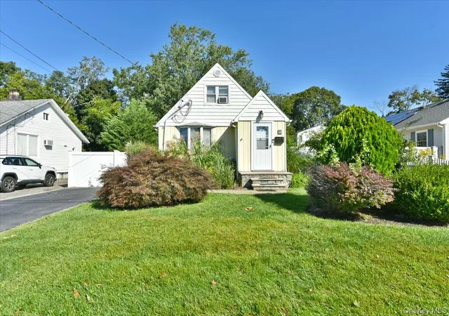 Single family home for sale at 35 Montauk Dr, Islip, NY 11706 | MLS# 1051700
