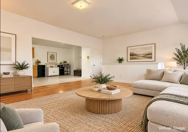 Listing Photo 4 - Condo for sale in building located at 2737 Lawton Ave, New York, NY 10465