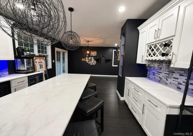 Photo 3 of Single family home for sale at 3 James St, Oyster Bay, NY 11735 | MLS# 1051723 | Listing updated on 2026-10-05