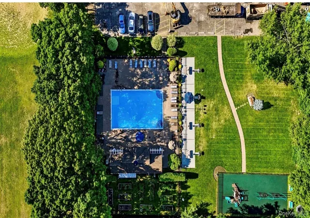 Photo 2 of Condo for sale at 460 Old Town Rd #11I, Brookhaven, NY 11776 | MLS# 1051775 | Listing updated on 2026-09-21