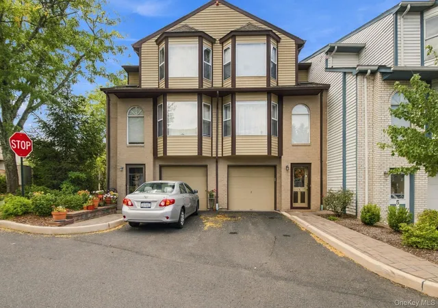 Photo 1 of Condo for sale at 3 Nottingham Ct, Clarkstown, NY 10954 | MLS# 1051816 | Listing updated on 2026-09-17