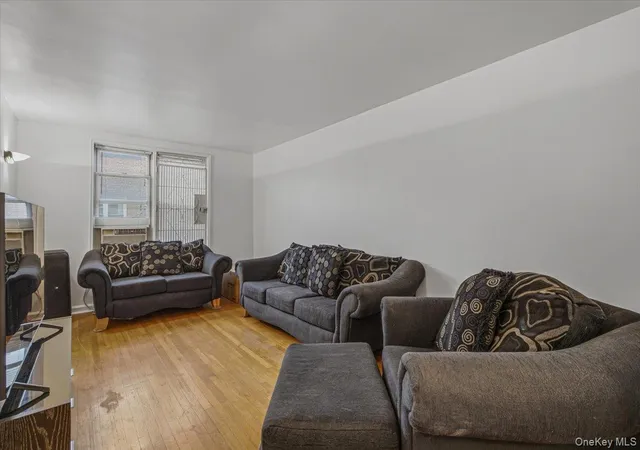 Photo 2 of House for sale at 2107 Wallace Ave #6A, New York, NY 10462 | MLS# 1051826 | Listing updated on 2026-09-28