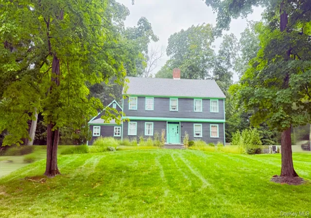 Single family home for sale at 6 Fair Oaks Dr, Poughkeepsie, NY 12603 | MLS# 1051840