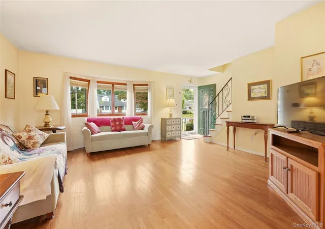 Photo 4 of Sale Pending at 44 Dulittle St, Babylon, NY 11703 | MLS# 1051849 | Listing updated on 2026-09-25