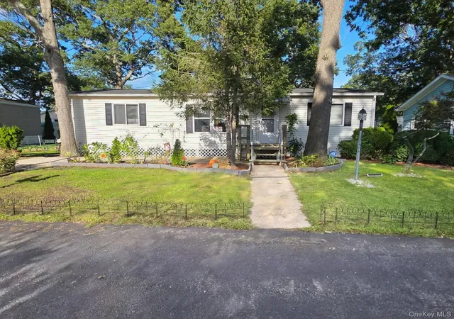 Photo 1 of Manufactured home for sale at 37 28 Hubbard Ave, Riverhead, NY 11901 | MLS# 1051859 | Listing updated on 2026-09-23